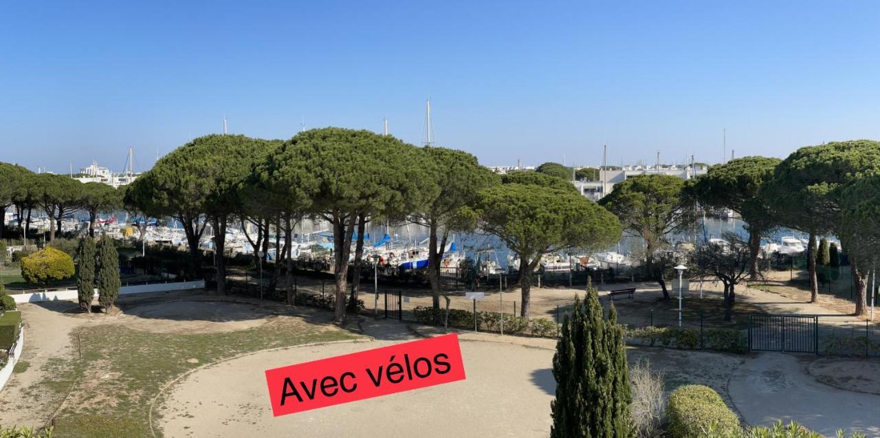 Studio Vue Port, Parking Prive, Terrasse, Clim Le Grau-du-Roi Eksteriør bilde